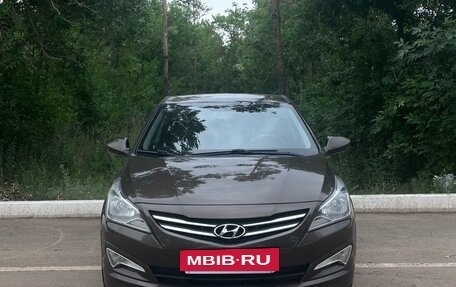 Hyundai Solaris II рестайлинг, 2016 год, 950 000 рублей, 2 фотография