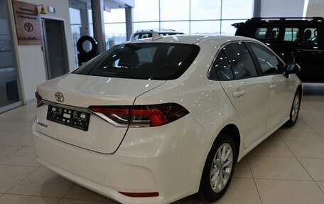Toyota Corolla, 2021 год, 2 000 000 рублей, 5 фотография