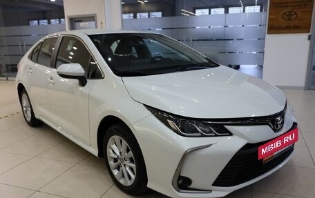 Toyota Corolla, 2021 год, 2 000 000 рублей, 3 фотография