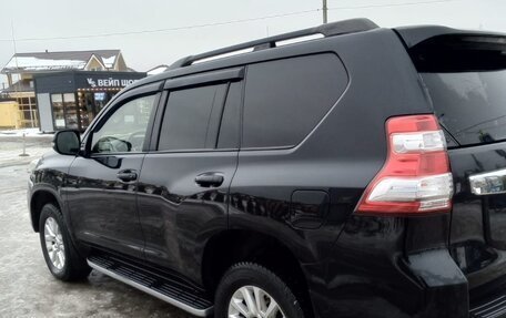 Toyota Land Cruiser Prado 150 рестайлинг 2, 2015 год, 3 100 000 рублей, 2 фотография