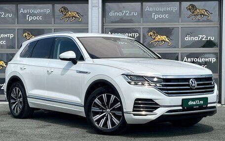 Volkswagen Touareg III, 2018 год, 4 650 000 рублей, 3 фотография