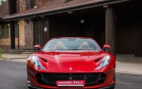 Ferrari 812, 2021 год, 52 000 000 рублей, 2 фотография