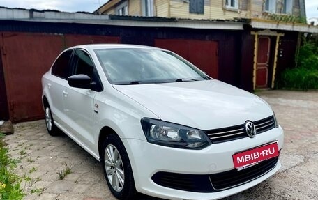Volkswagen Polo VI (EU Market), 2013 год, 720 000 рублей, 4 фотография