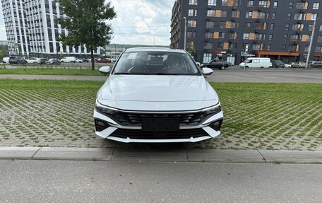 Hyundai Elantra, 2025 год, 2 400 000 рублей, 2 фотография