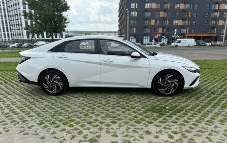 Hyundai Elantra, 2025 год, 2 400 000 рублей, 5 фотография