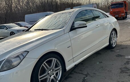 Mercedes-Benz E-Класс, 2010 год, 1 100 000 рублей, 7 фотография