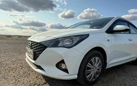 Hyundai Solaris II рестайлинг, 2020 год, 1 399 000 рублей, 3 фотография