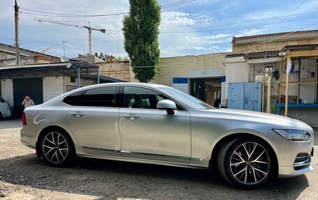 Volvo S90 II рестайлинг, 2020 год, 4 500 000 рублей, 2 фотография