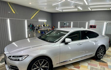 Volvo S90 II рестайлинг, 2020 год, 4 500 000 рублей, 4 фотография