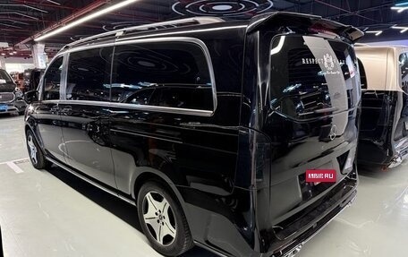 Mercedes-Benz Vito, 2021 год, 4 550 000 рублей, 3 фотография