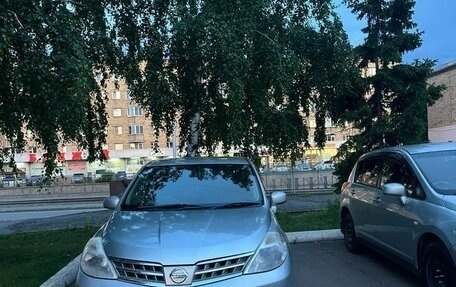 Nissan Tiida, 2005 год, 530 000 рублей, 2 фотография