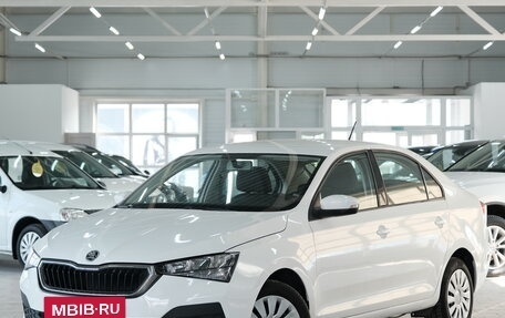 Skoda Rapid II, 2021 год, 1 579 000 рублей, 2 фотография