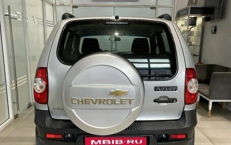 Chevrolet Niva I рестайлинг, 2018 год, 799 000 рублей, 3 фотография