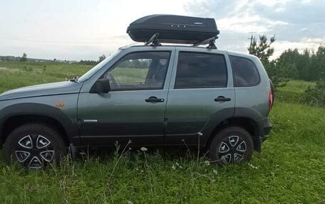 Chevrolet Niva I рестайлинг, 2010 год, 614 000 рублей, 5 фотография