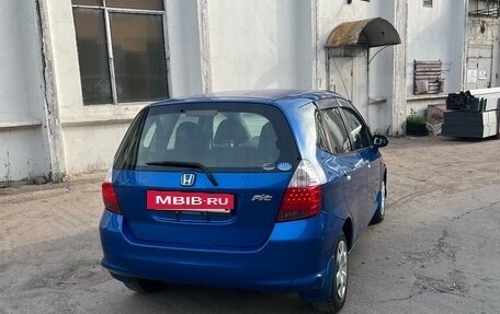 Honda Fit III, 2005 год, 320 000 рублей, 4 фотография