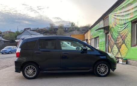 Honda Fit III, 2005 год, 550 000 рублей, 3 фотография