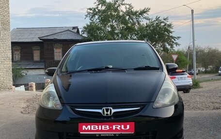 Honda Fit III, 2005 год, 550 000 рублей, 2 фотография