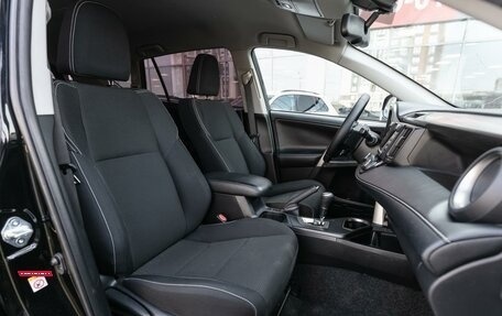 Toyota RAV4, 2019 год, 2 625 000 рублей, 8 фотография