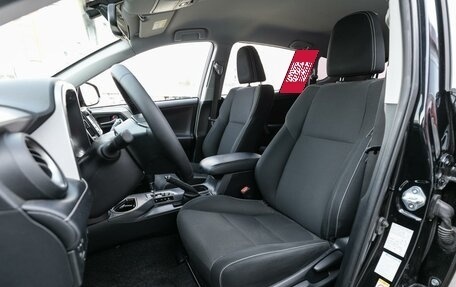 Toyota RAV4, 2019 год, 2 625 000 рублей, 10 фотография