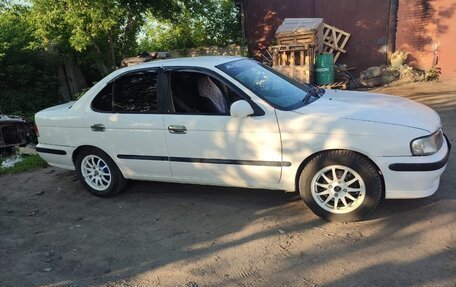 Nissan Sunny B15, 2001 год, 300 000 рублей, 3 фотография