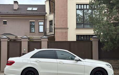 Mercedes-Benz E-Класс, 2011 год, 1 360 000 рублей, 6 фотография