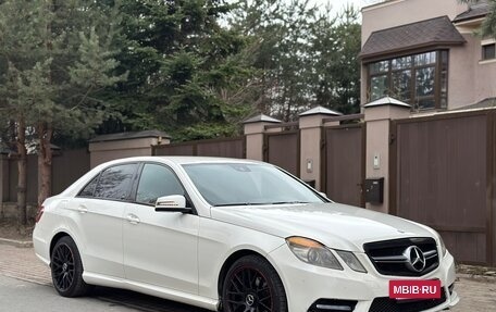 Mercedes-Benz E-Класс, 2011 год, 1 360 000 рублей, 4 фотография