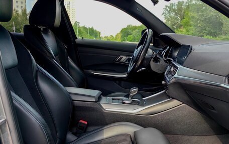 BMW 3 серия, 2019 год, 2 977 000 рублей, 15 фотография