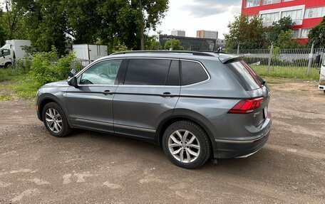 Volkswagen Tiguan II, 2018 год, 2 800 000 рублей, 3 фотография