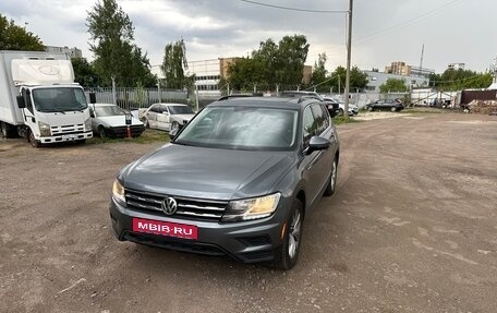 Volkswagen Tiguan II, 2018 год, 2 800 000 рублей, 6 фотография