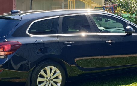 Opel Astra J, 2012 год, 800 800 рублей, 2 фотография