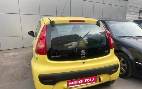Peugeot 107 I рестайлинг, 2011 год, 450 000 рублей, 3 фотография