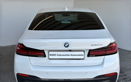 BMW 5 серия, 2022 год, 3 640 000 рублей, 2 фотография