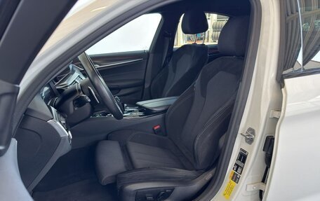 BMW 5 серия, 2022 год, 3 640 000 рублей, 3 фотография