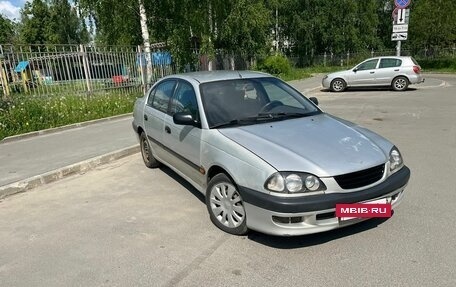 Toyota Avensis III рестайлинг, 2000 год, 300 000 рублей, 2 фотография
