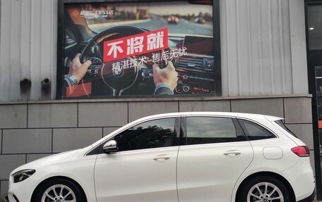 Mercedes-Benz B-Класс, 2020 год, 1 800 000 рублей, 4 фотография