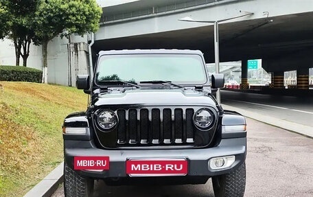 Jeep Wrangler, 2021 год, 3 800 000 рублей, 2 фотография