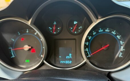 Chevrolet Cruze II, 2013 год, 815 000 рублей, 3 фотография