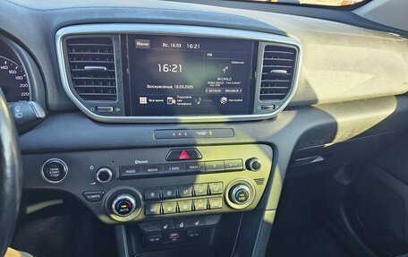 KIA Sportage IV рестайлинг, 2021 год, 1 950 000 рублей, 5 фотография