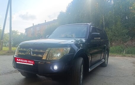 Mitsubishi Pajero IV, 2012 год, 2 200 000 рублей, 2 фотография
