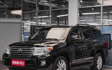 Toyota Land Cruiser 200, 2013 год, 3 975 000 рублей, 1 фотография