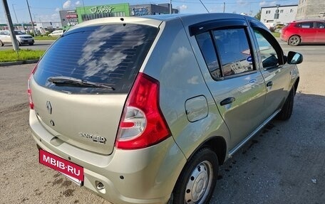 Renault Sandero I, 2013 год, 660 000 рублей, 3 фотография