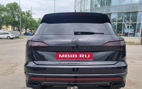 Volkswagen Touareg III, 2019 год, 5 500 000 рублей, 6 фотография