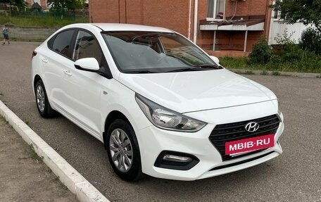 Hyundai Solaris II рестайлинг, 2019 год, 1 399 000 рублей, 4 фотография