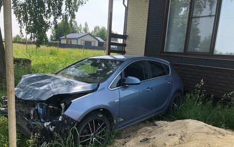 Opel Astra J, 2010 год, 350 000 рублей, 2 фотография