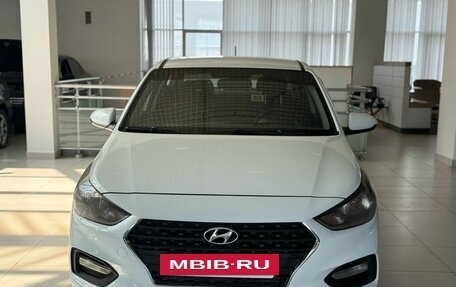 Hyundai Solaris II рестайлинг, 2018 год, 780 000 рублей, 2 фотография