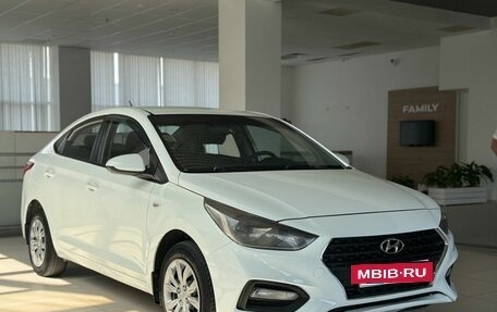 Hyundai Solaris II рестайлинг, 2018 год, 780 000 рублей, 3 фотография