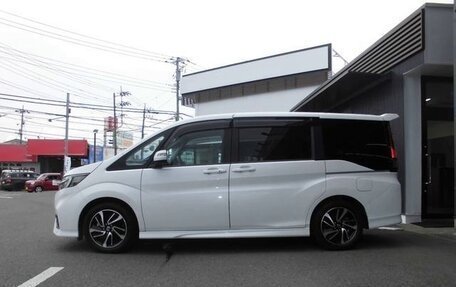Honda Stepwgn IV, 2021 год, 1 770 000 рублей, 2 фотография