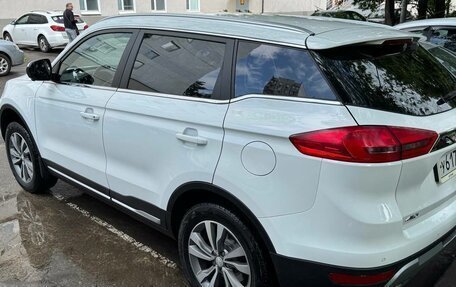 Geely Atlas I, 2021 год, 1 700 000 рублей, 5 фотография