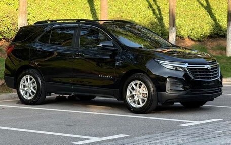 Chevrolet Equinox III, 2022 год, 1 740 000 рублей, 3 фотография