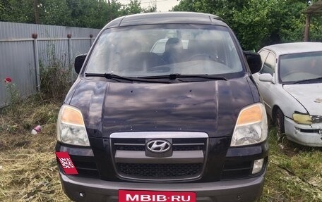 Hyundai Starex I рестайлинг, 2004 год, 550 000 рублей, 2 фотография
